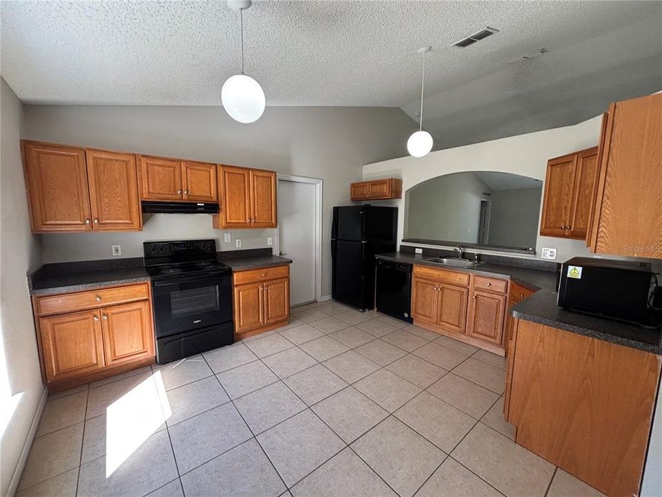 出租: $1,750 (3 贝兹, 2 浴室, 1368 平方英尺)