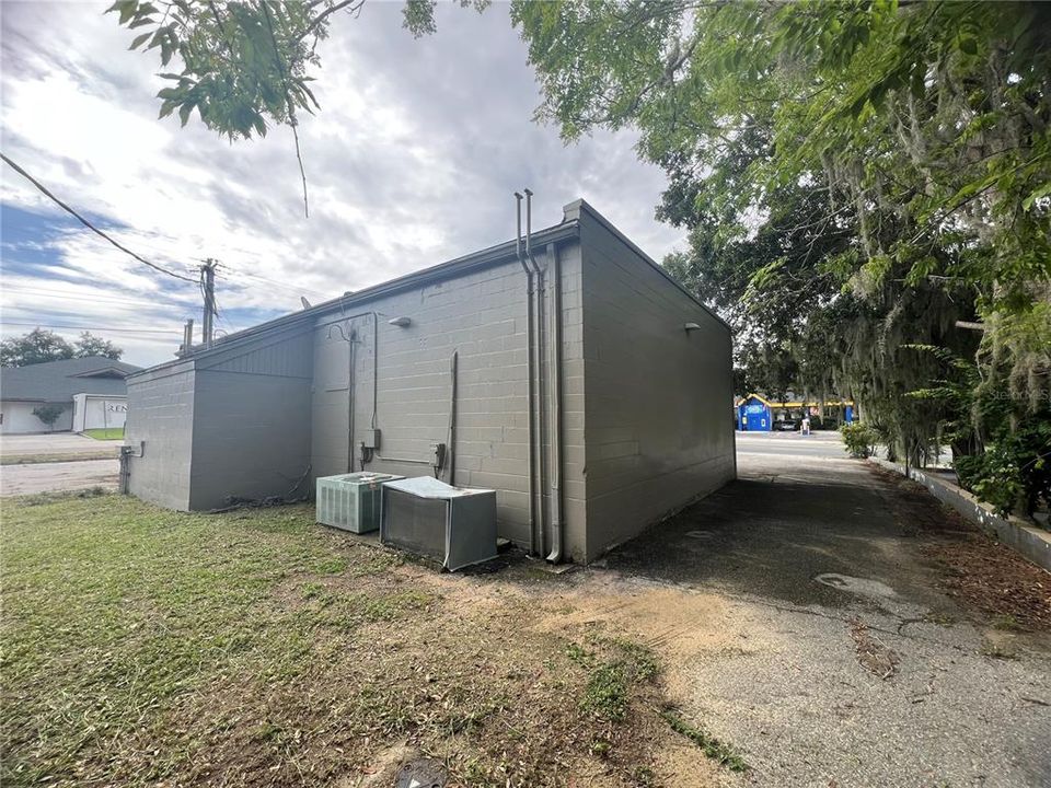 For Sale: $425,000 (0 beds, 0 baths, 3083 Square Feet)