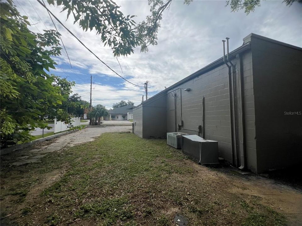 For Sale: $425,000 (0 beds, 0 baths, 3083 Square Feet)