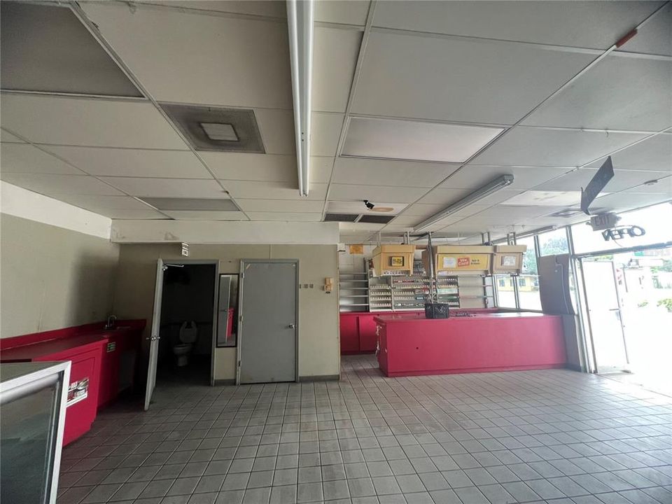 For Sale: $425,000 (0 beds, 0 baths, 3083 Square Feet)