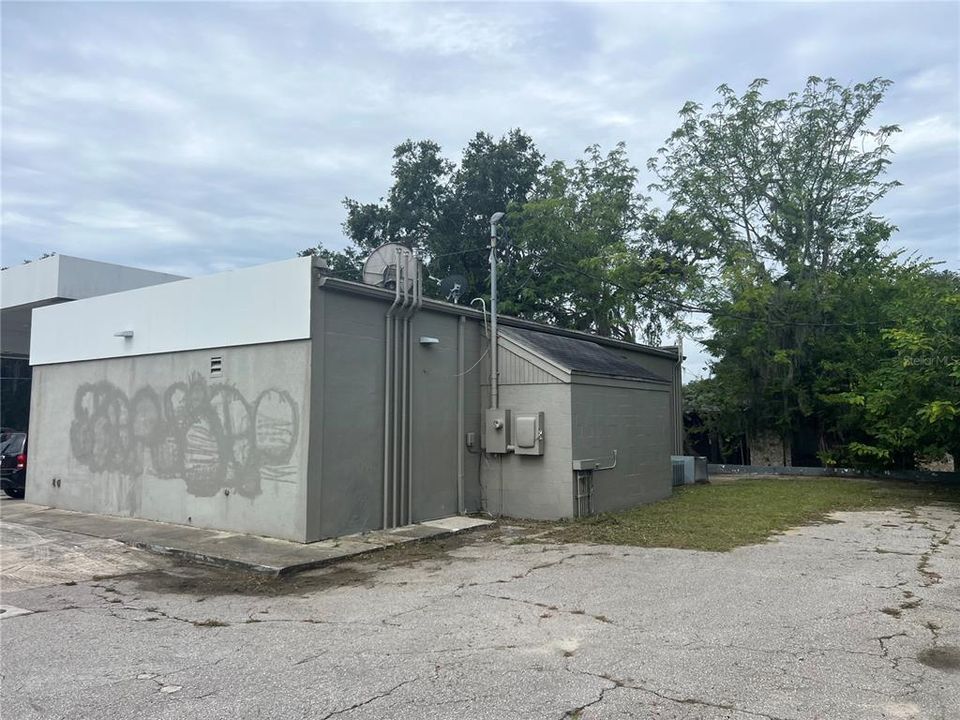 For Sale: $425,000 (0 beds, 0 baths, 3083 Square Feet)