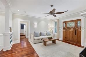 出租: $8,000 (4 贝兹, 3 浴室, 2107 平方英尺)