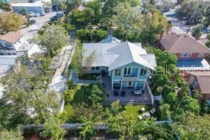 出租: $8,000 (4 贝兹, 3 浴室, 2107 平方英尺)