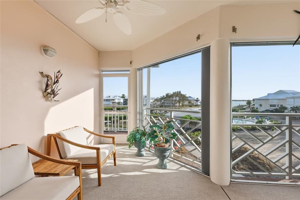 For Sale: $1,195,000 (3 beds, 3 baths, 2865 Square Feet)