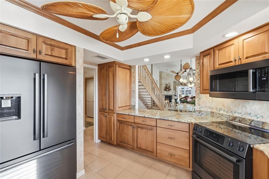 For Sale: $1,195,000 (3 beds, 3 baths, 2865 Square Feet)