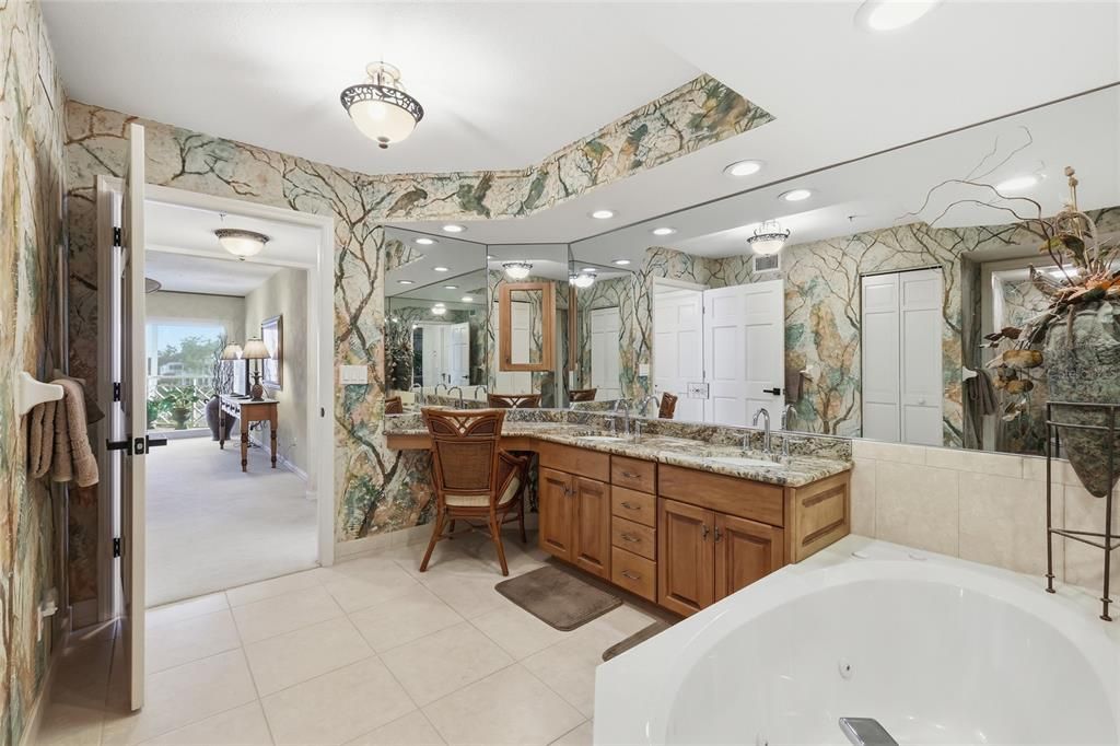 For Sale: $1,195,000 (3 beds, 3 baths, 2865 Square Feet)