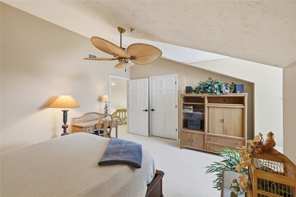 For Sale: $1,195,000 (3 beds, 3 baths, 2865 Square Feet)