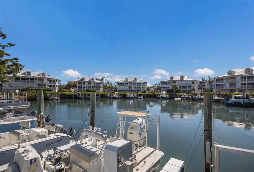 For Sale: $1,195,000 (3 beds, 3 baths, 2865 Square Feet)