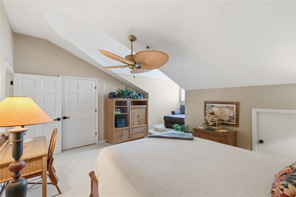 For Sale: $1,195,000 (3 beds, 3 baths, 2865 Square Feet)