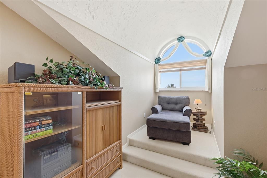 For Sale: $1,195,000 (3 beds, 3 baths, 2865 Square Feet)