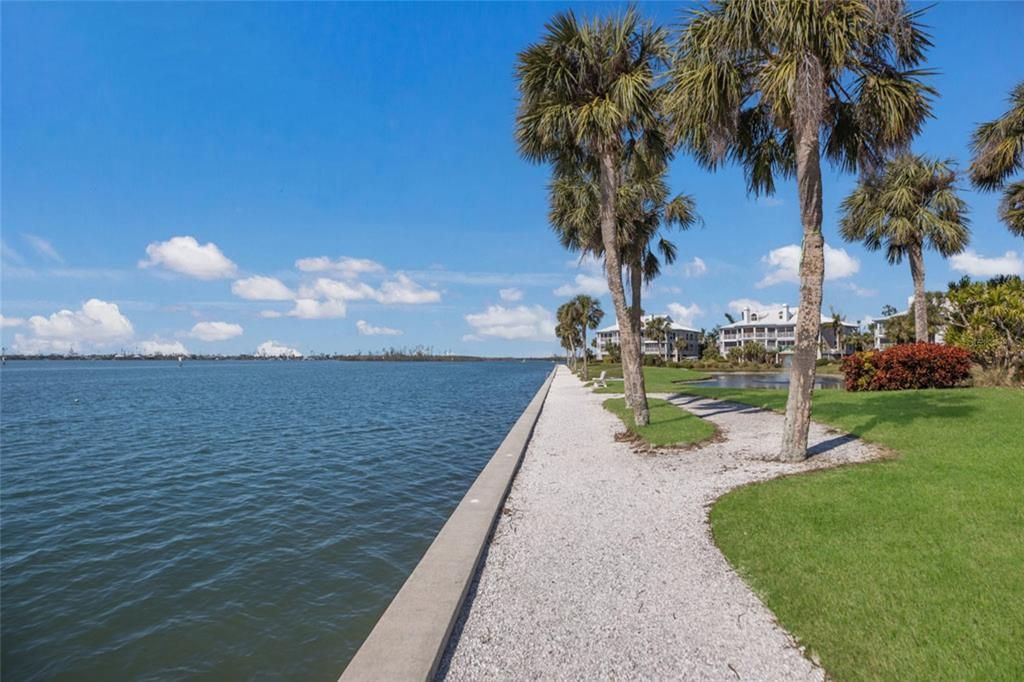 For Sale: $1,195,000 (3 beds, 3 baths, 2865 Square Feet)