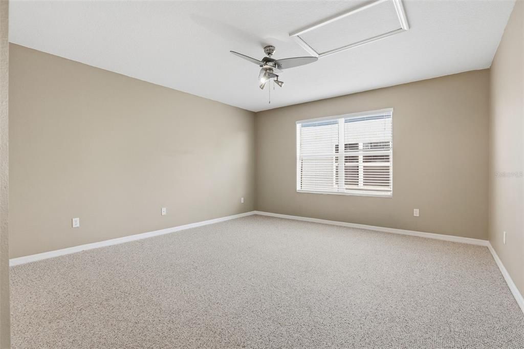 На продажу: $569,000 (5 спален, 3 ванн, 2585 Квадратных фут)