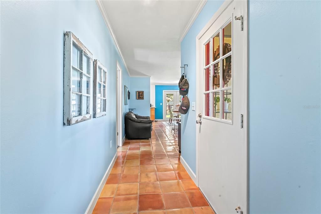 待售: $350,000 (3 贝兹, 2 浴室, 1272 平方英尺)