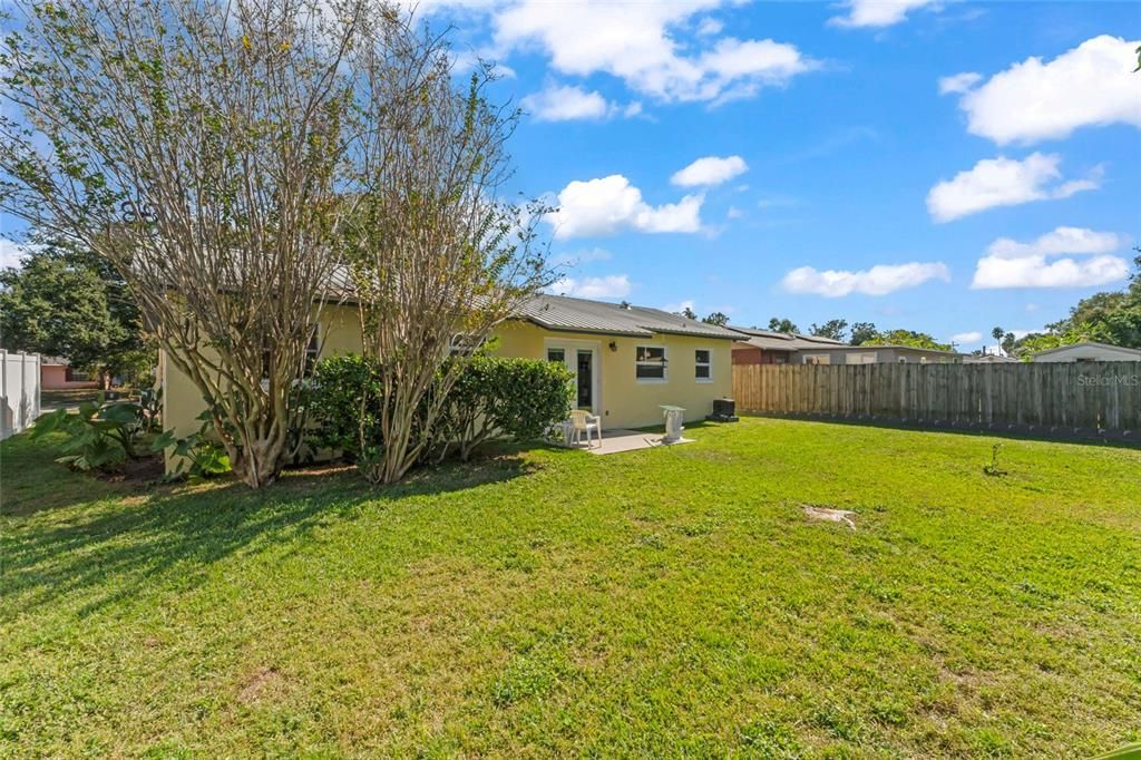 待售: $350,000 (3 贝兹, 2 浴室, 1272 平方英尺)