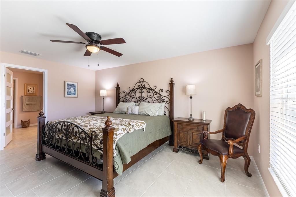 En Renta: $2,500 (3 camas, 2 baños, 1560 Pies cuadrados)