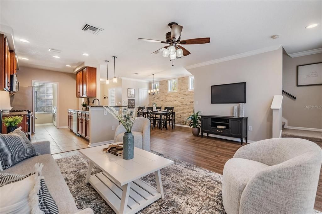 待售: $365,000 (3 贝兹, 2 浴室, 1530 平方英尺)