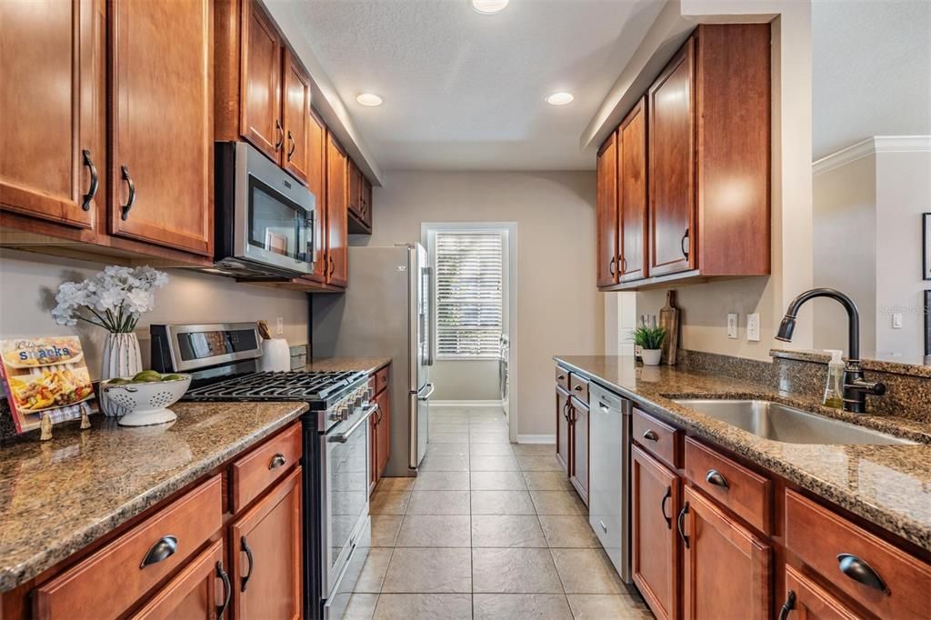 待售: $365,000 (3 贝兹, 2 浴室, 1530 平方英尺)