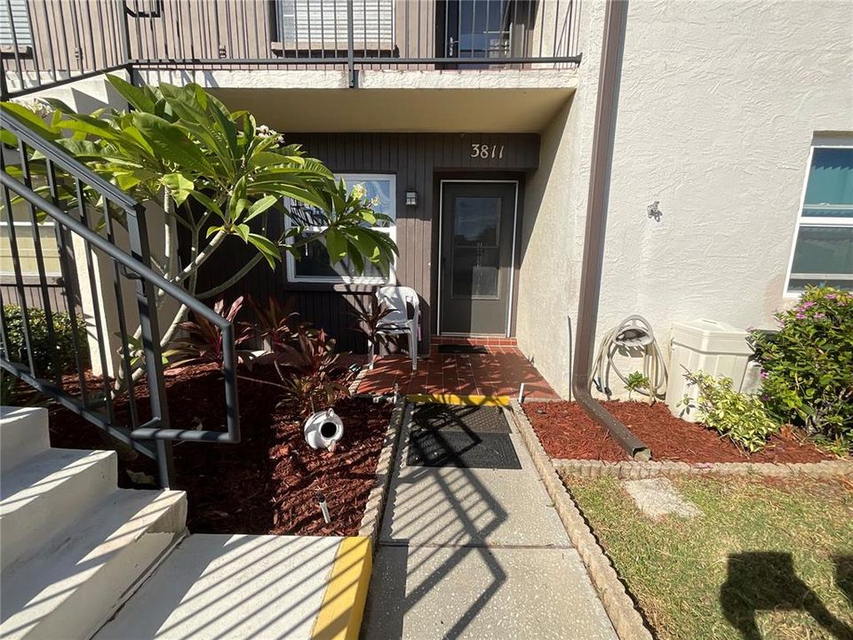 For Sale: $145,000 (2 beds, 2 baths, 1114 Square Feet)