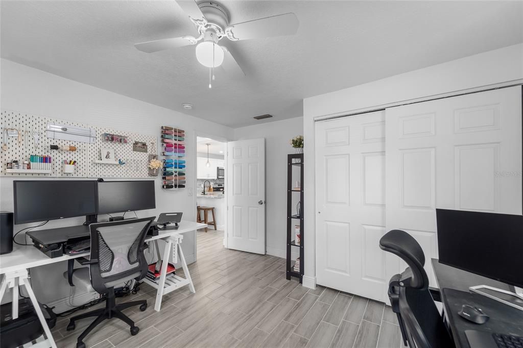 合同活跃: $365,000 (4 贝兹, 3 浴室, 1488 平方英尺)