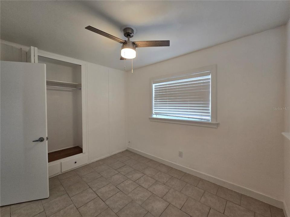 Active With Contract: $1,850 (2 beds, 1 baths, 814 Square Feet)