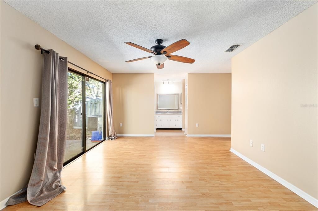 For Rent: $1,750 (2 beds, 2 baths, 1235 Square Feet)