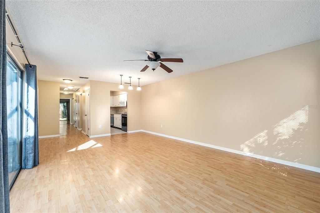 For Rent: $1,750 (2 beds, 2 baths, 1235 Square Feet)