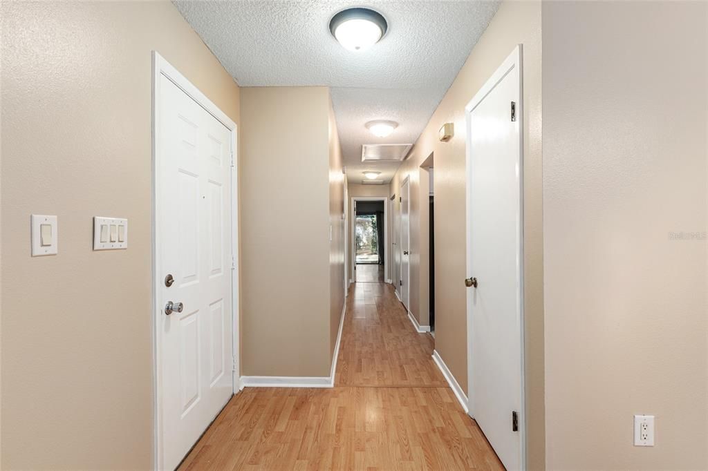 For Rent: $1,750 (2 beds, 2 baths, 1235 Square Feet)