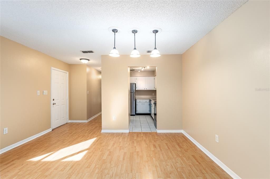 For Rent: $1,750 (2 beds, 2 baths, 1235 Square Feet)