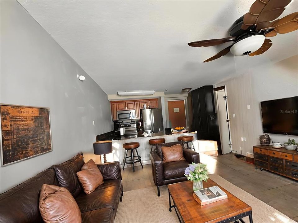 For Sale: $150,000 (0 beds, 0 baths, 587 Square Feet)