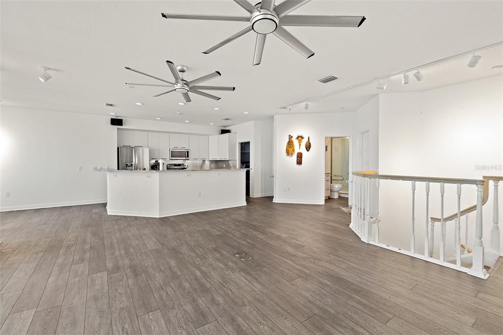 待售: $900,000 (3 贝兹, 3 浴室, 2740 平方英尺)