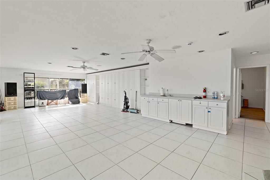 待售: $900,000 (3 贝兹, 3 浴室, 2740 平方英尺)