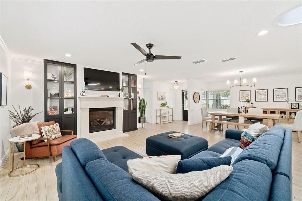 For Sale: $850,000 (4 beds, 2 baths, 2000 Square Feet)