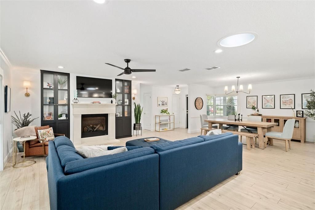 For Sale: $850,000 (4 beds, 2 baths, 2000 Square Feet)