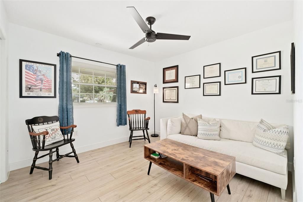 For Sale: $850,000 (4 beds, 2 baths, 2000 Square Feet)