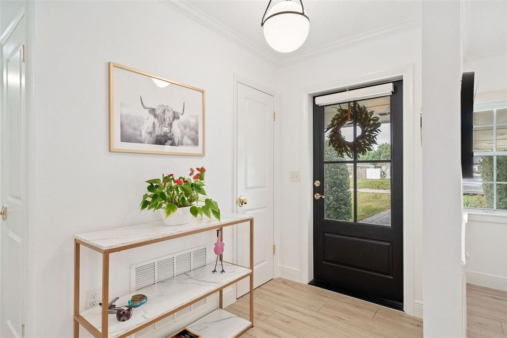 For Sale: $850,000 (4 beds, 2 baths, 2000 Square Feet)