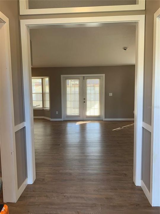 出租: $2,600 (4 贝兹, 2 浴室, 1897 平方英尺)