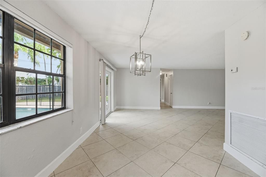 For Sale: $679,900 (3 beds, 2 baths, 1534 Square Feet)