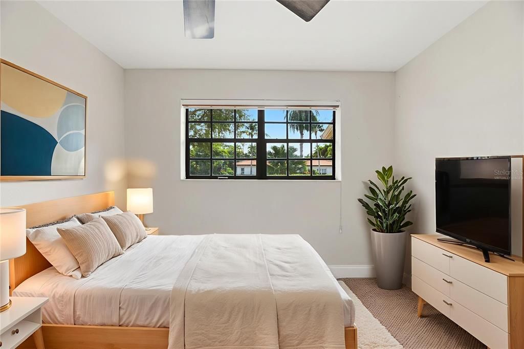 For Sale: $679,900 (3 beds, 2 baths, 1534 Square Feet)