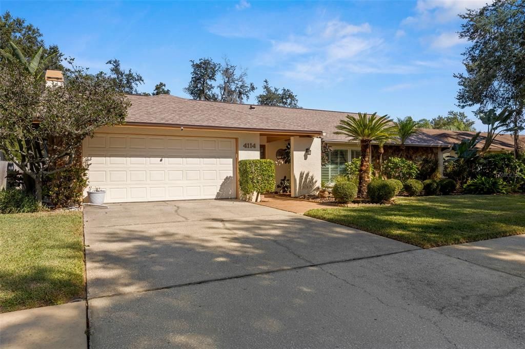 Active With Contract: $439,998 (3 beds, 2 baths, 2248 Square Feet)