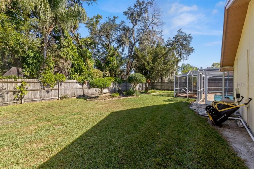 Active With Contract: $439,998 (3 beds, 2 baths, 2248 Square Feet)