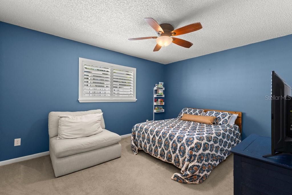 Active With Contract: $439,998 (3 beds, 2 baths, 2248 Square Feet)