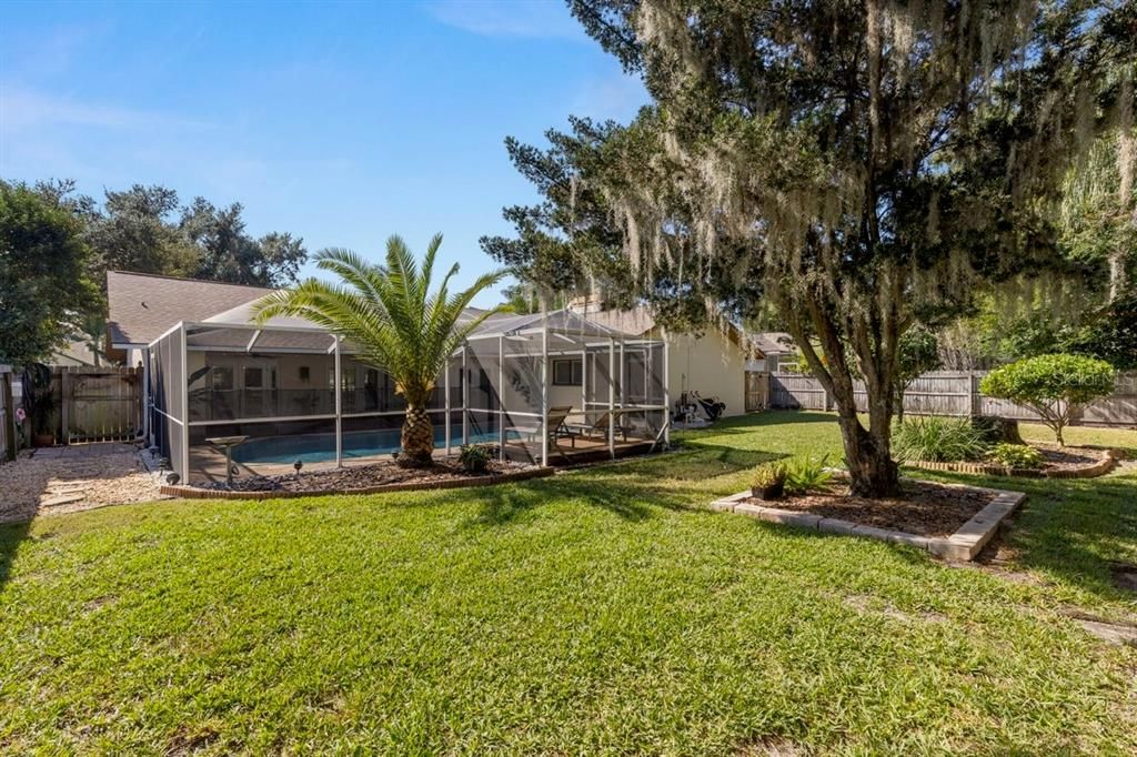 Active With Contract: $439,998 (3 beds, 2 baths, 2248 Square Feet)