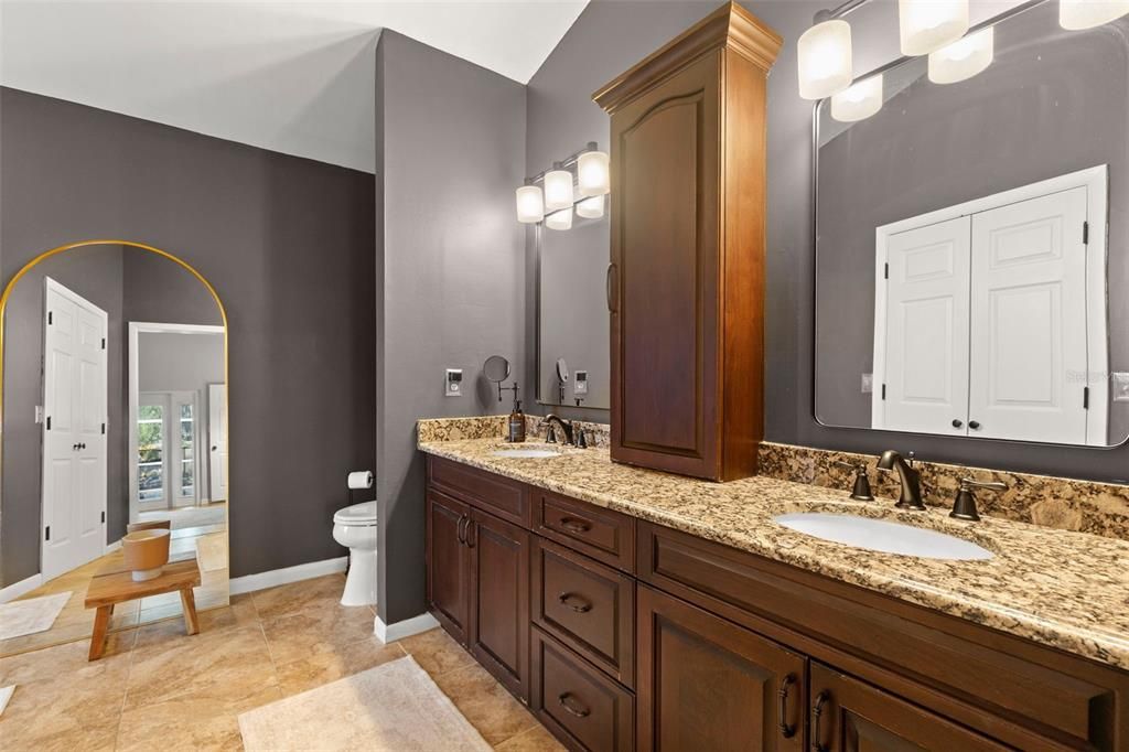 Active With Contract: $439,998 (3 beds, 2 baths, 2248 Square Feet)