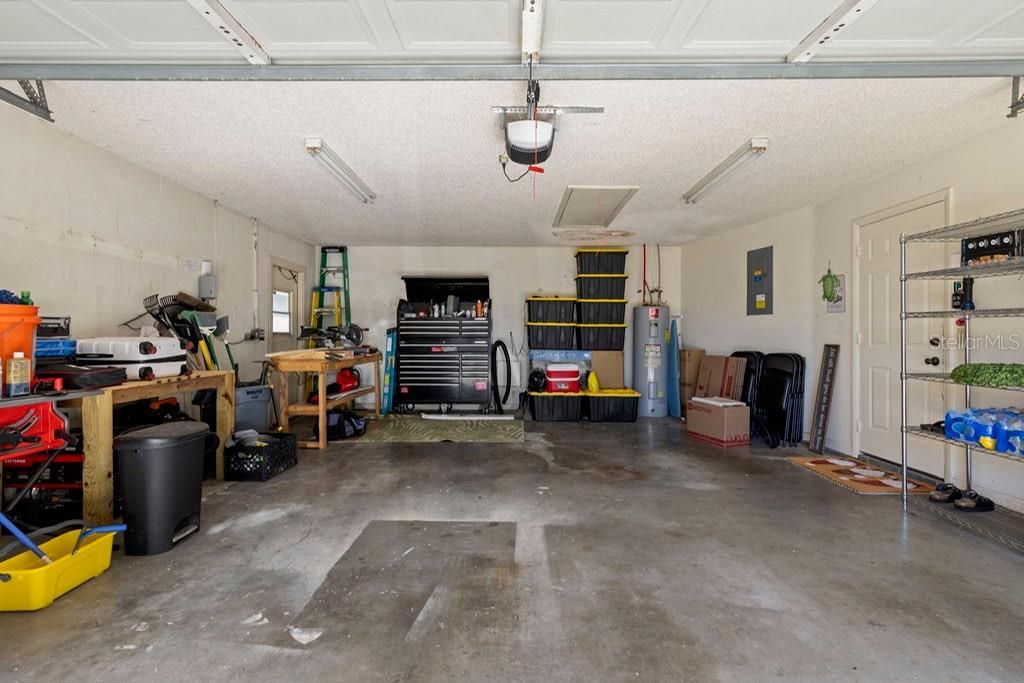 Active With Contract: $439,998 (3 beds, 2 baths, 2248 Square Feet)