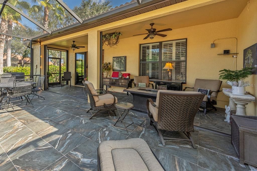 合同活跃: $319,000 (2 贝兹, 2 浴室, 1523 平方英尺)