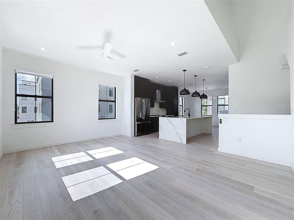 В аренду: $5,000 (3 спален, 3 ванн, 2104 Квадратных фут)