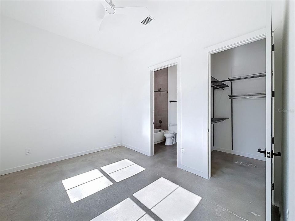 В аренду: $5,000 (3 спален, 3 ванн, 2104 Квадратных фут)