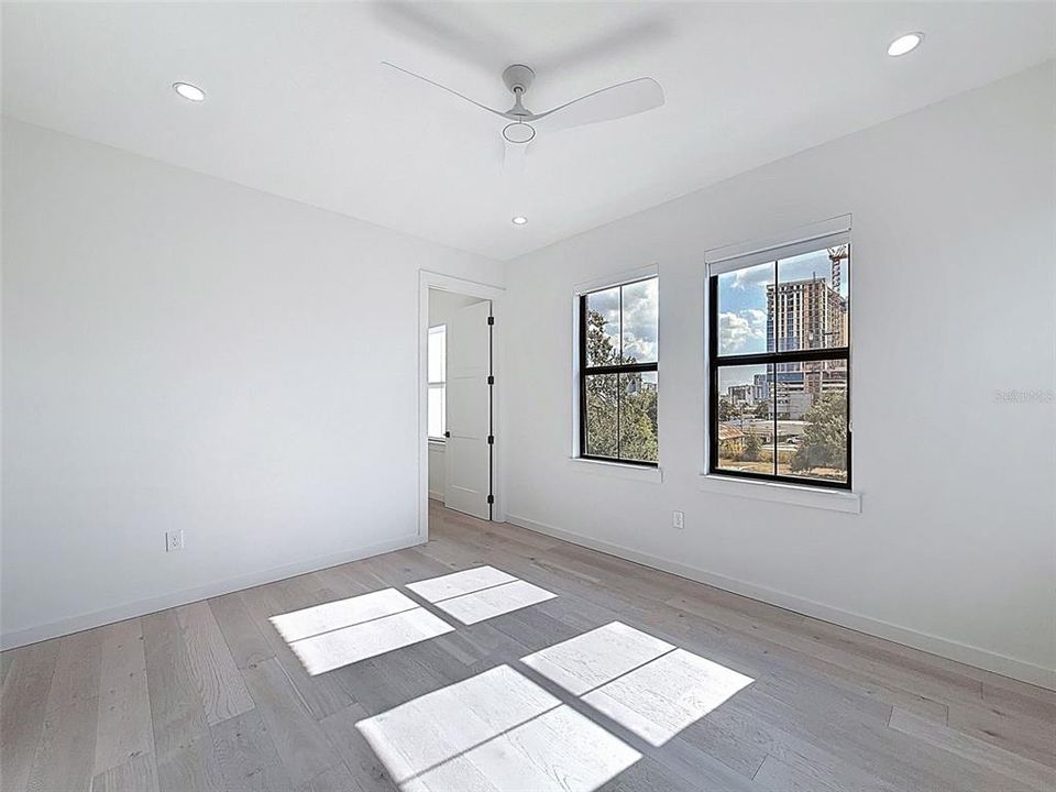 В аренду: $5,000 (3 спален, 3 ванн, 2104 Квадратных фут)