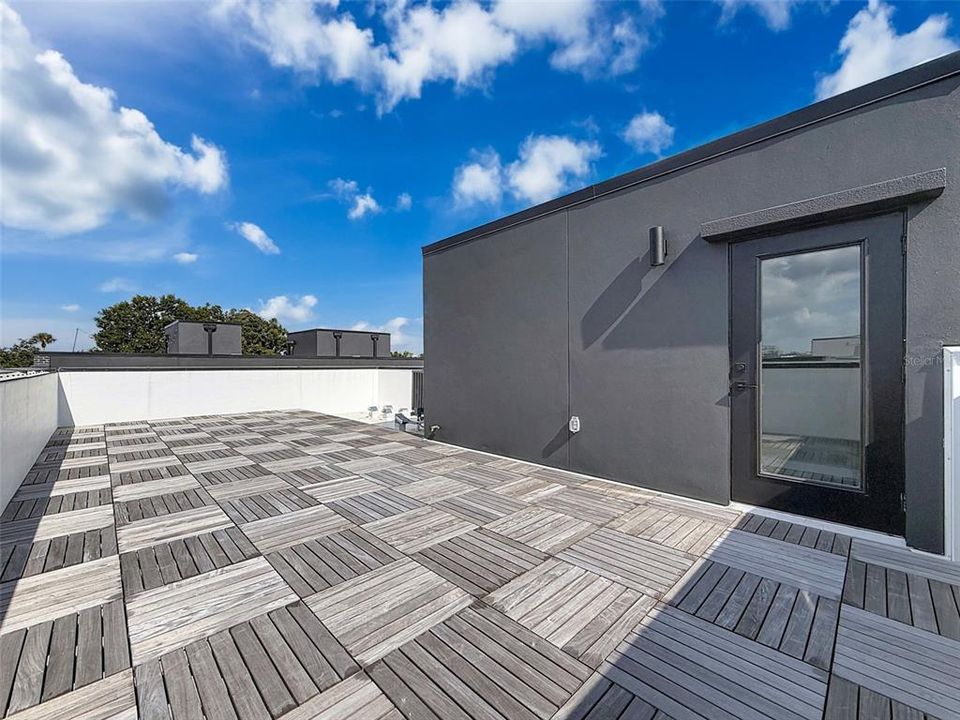 В аренду: $5,000 (3 спален, 3 ванн, 2104 Квадратных фут)