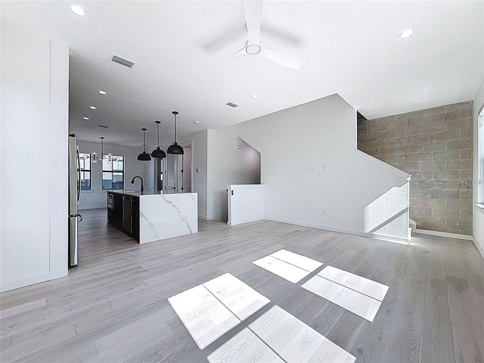 В аренду: $5,000 (3 спален, 3 ванн, 2104 Квадратных фут)